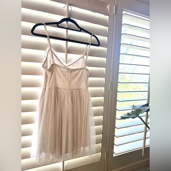 white tulle mini dress - Picture 3 of 7